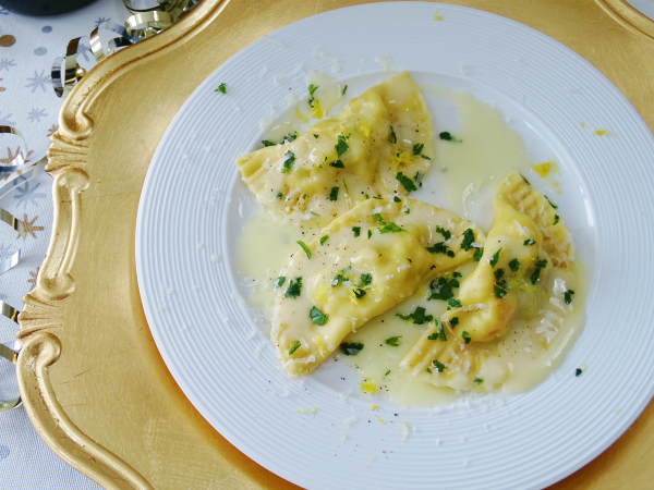 shrimp and lobster ravioli with limoncello cream sauce