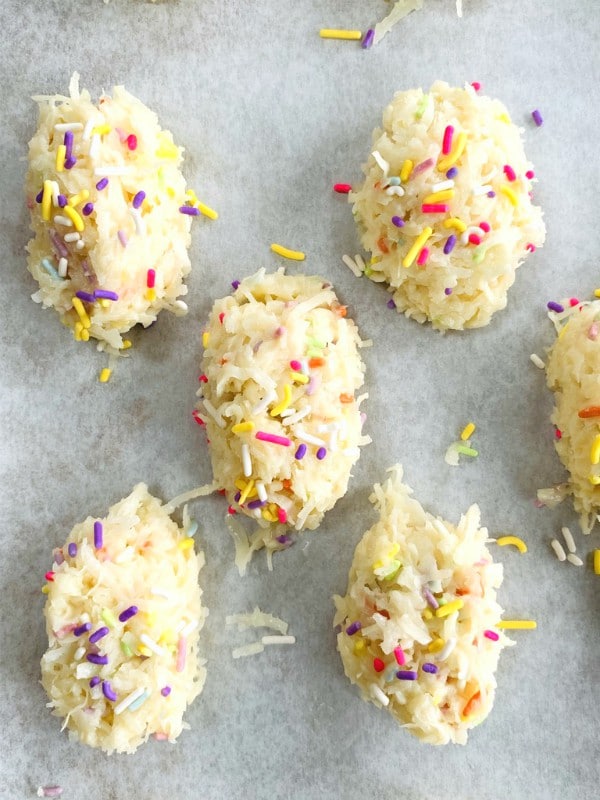 egg shaped coconut cookies
